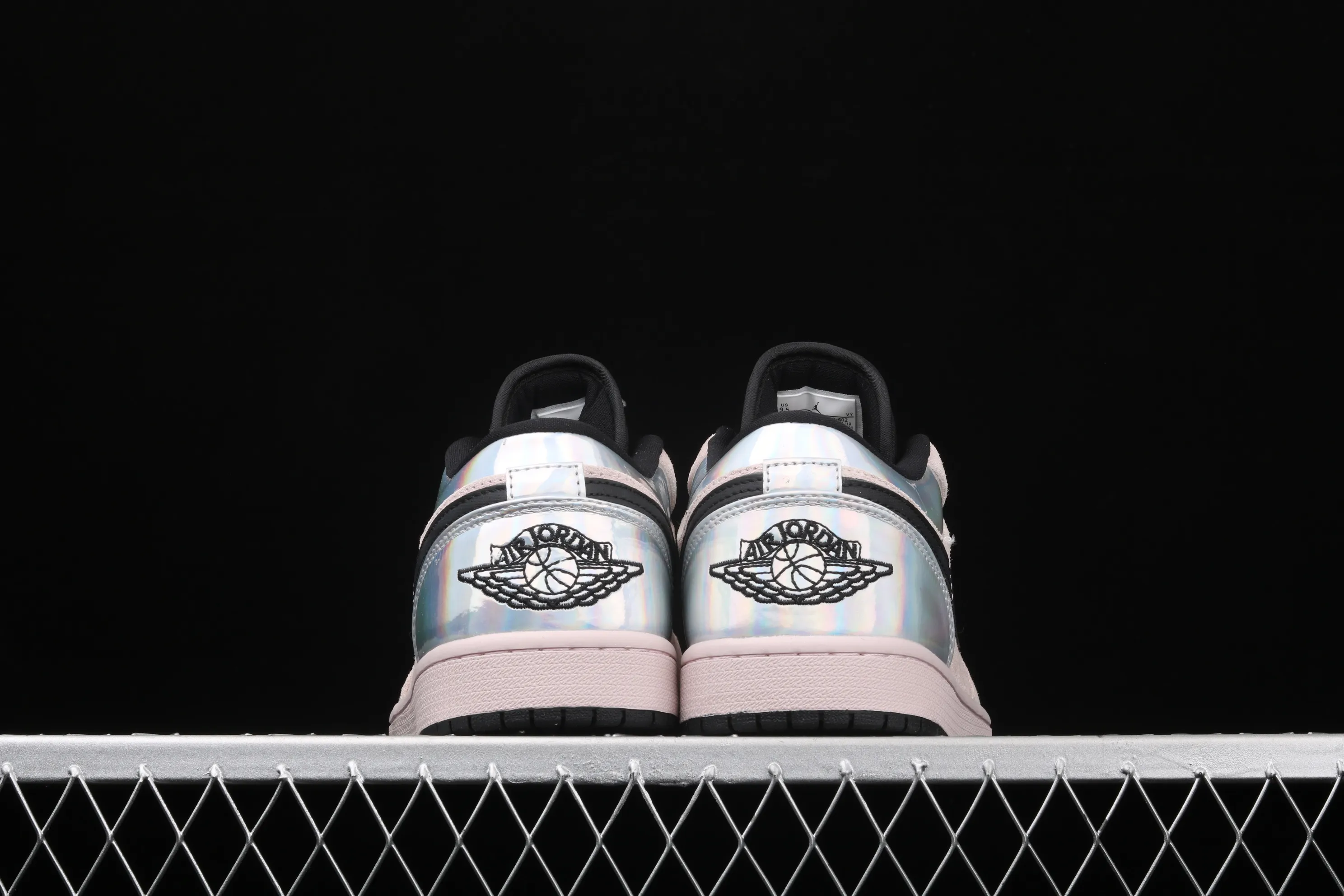 All categories Air Jordan Jordan series basketball shoes Air Jordan 1 Low Nike Air Jordan 1 Low "Fossil" AJ1 Joe 1 laser pink low-top basketball shoes CV3043-602